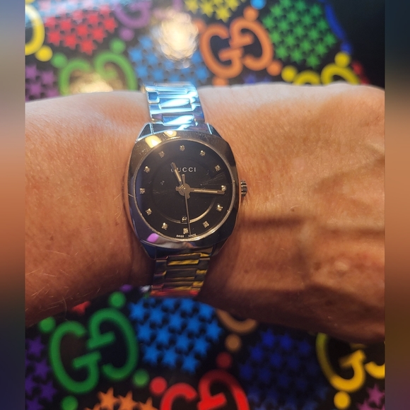 Gucci Diamond WATCH ⌚️ - Picture 2 of 4